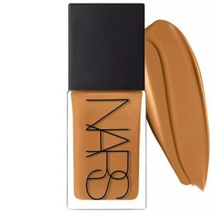 NARS Light Reflecting Foundation Macao MD4